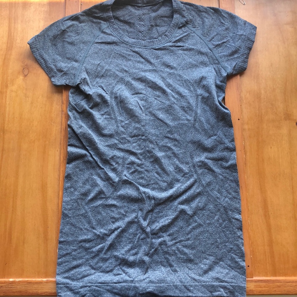 Lululemon Swiftly Tech Short Sleeve